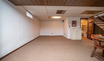 1774 Laurie Dr, Austintown, OH 44511