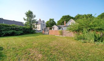 317 E Maple Ave, Adrian, MI 49221