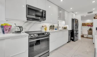 18071 Biscayne Blvd 901, Aventura, FL 33160
