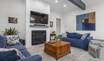329 Saint George St, Bay St. Louis, MS 39520
