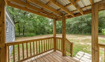 1108 Country Living Rd, Baker, FL 32531