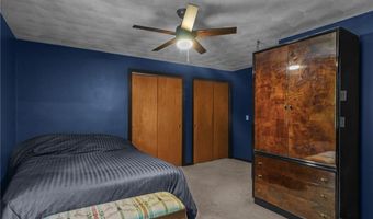 4 Amanda Ct, North Providence, RI 02904