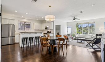 881 NE WHEELOCK Pl, Beaverton, OR 97006