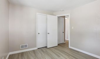 1831 S ONEIDA St, Appleton, WI 54915