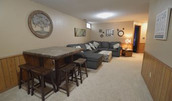 2214 SE 14th Ave, Aberdeen, SD 57401