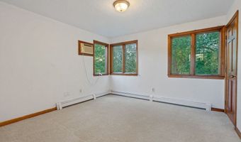 5 Fairway Dr, Acushnet, MA 02743