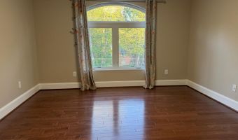 7702 TRAMMELL Rd, Annandale, VA 22003