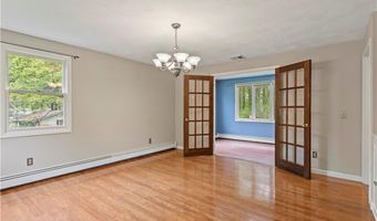 19 Bruce Dr, North Smithfield, RI 02896