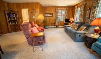 35 Middle Rd, Acton, ME 04001