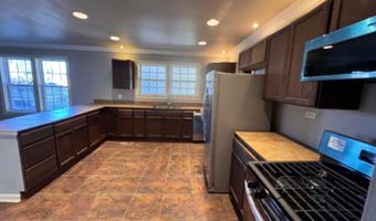 748 Brooks St, Batesville, AR 72501