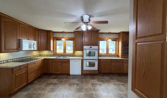 817 Skyline Dr, Bassett, NE 68714