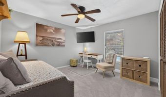1043 LAKESIDE Dr, Apopka, FL 32712
