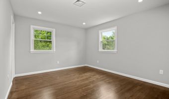 12 Cel Bret Dr, Danbury, CT 06810