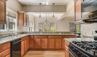 35 Metea Ln, Bedford, NH 03110