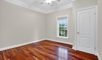 7602 GAYLORD Dr, Annandale, VA 22003