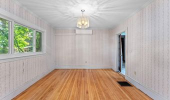 202 Norfolk St, Bangor, ME 04401