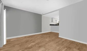 2340 Caringa Way E, Carlsbad, CA 92009