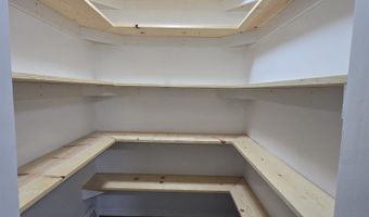 607 N BLUFF St, Albany, IL 61230