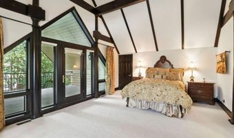 2705 Ridgetop Rd, Ames, IA 50014