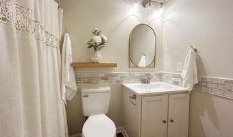 1203 AFTON MOUNTAIN Rd, Afton, VA 22920