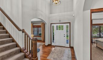 6622 N Kurey Dr, Appleton, WI 54913
