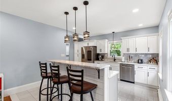 70 Tucker Ave, Cranston, RI 02905