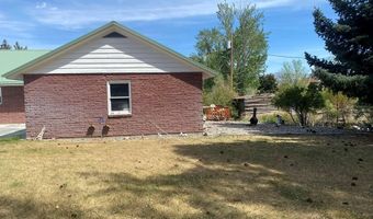 220 N 9th St, Challis, ID 83226