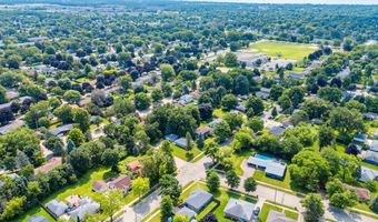 2207 S GREENVIEW St, Appleton, WI 54915