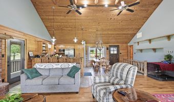631 W N 10th St, Baxter Springs, KS 66713