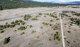 10201 Packsaddle Rd, Cascade, ID 83611