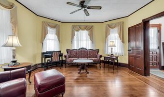 207 COMMERCE St, Harrington, DE 19952