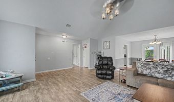 158 Woodstone Cir, Albany, GA 31701