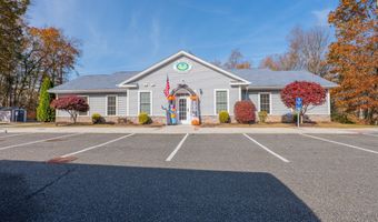 12 Oak Meadows Dr 12, Brookfield, CT 06804