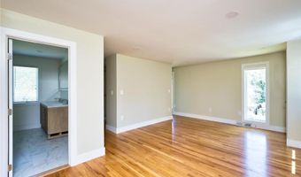 23 Fesser Ave, Bristol, RI 02809