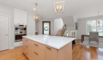 1484 Apple Farm Ln, Anderson Twp., OH 45230