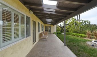 230 Avocado Pl, Camarillo, CA 93010