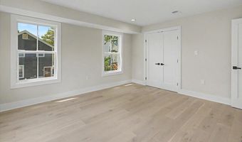 2902 VISTA St NE, Washington, DC 20018