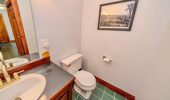 19 Glenview Ln, Belfast, ME 04915