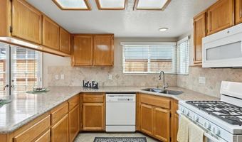1833 Sunbury St, Escondido, CA 92026