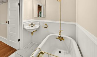 527 Chestnut St, Ashland, OR 97520