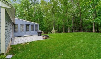 9 Candlewood Dr, Amherst, NH 03031