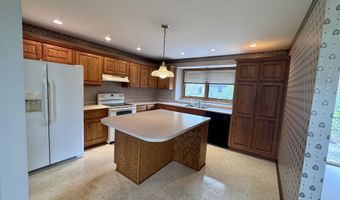 1503 Baron Ct, Auburn, IN 46706