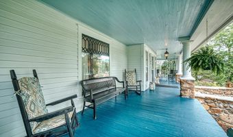1194 Main St, Andrews, NC 28901