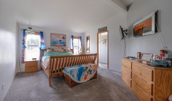 24496 VAUGHN Rd, Veneta, OR 97487
