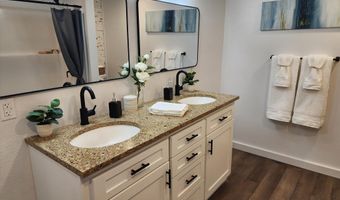 1100 N Mansfield Rd, Ava, MO 65608