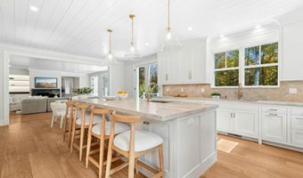 10 Stony Brook Rd, Darien, CT 06820