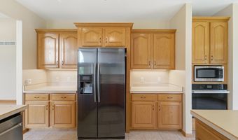 2402 Suncrest Dr, Ames, IA 50014