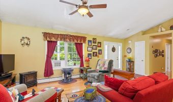 5 Pinehurst Dr, Bennington, NH 03442