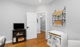 48 TRAVELERS Ct, East Greenwich, RI 02818