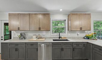 874 W Cunningham St, Alcoa, TN 37701